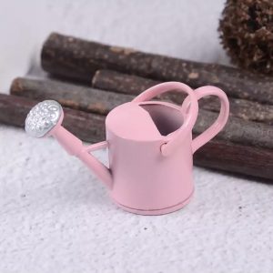 Pequeña REGADERA ROSADA  de metal      1u