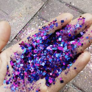 Glitter cuadrado mix tamaños color MORADO-AZUL-FUCSIA GRUESO       40 gramos